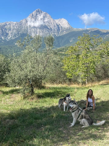 LAURA FRANQUELLI - ANIMAL COMMUNICATOR